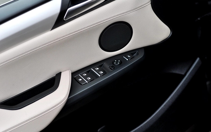 BMW X4 cena 89999 przebieg: 214000, rok produkcji 2015 z Płock małe 596